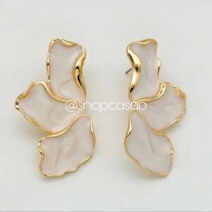 NEW to CASA B💫 The Gia Golden Trim Marbled Ivory Resin Petal Dainty Earrings